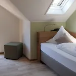 Schoenenberger Hof Hotel *